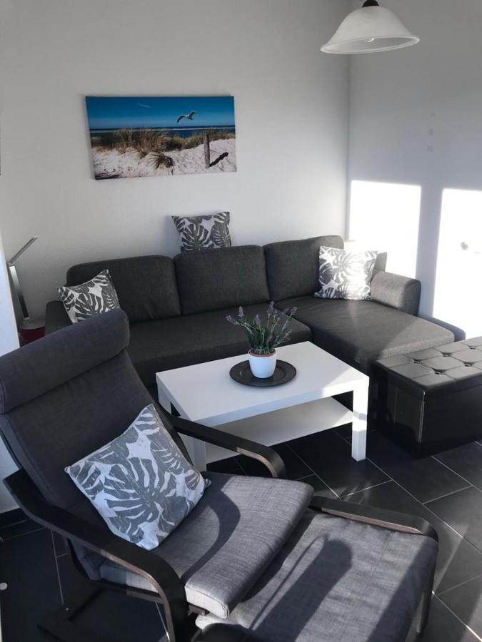 Haus Margarete Dornum mit Wallbox Exterior foto