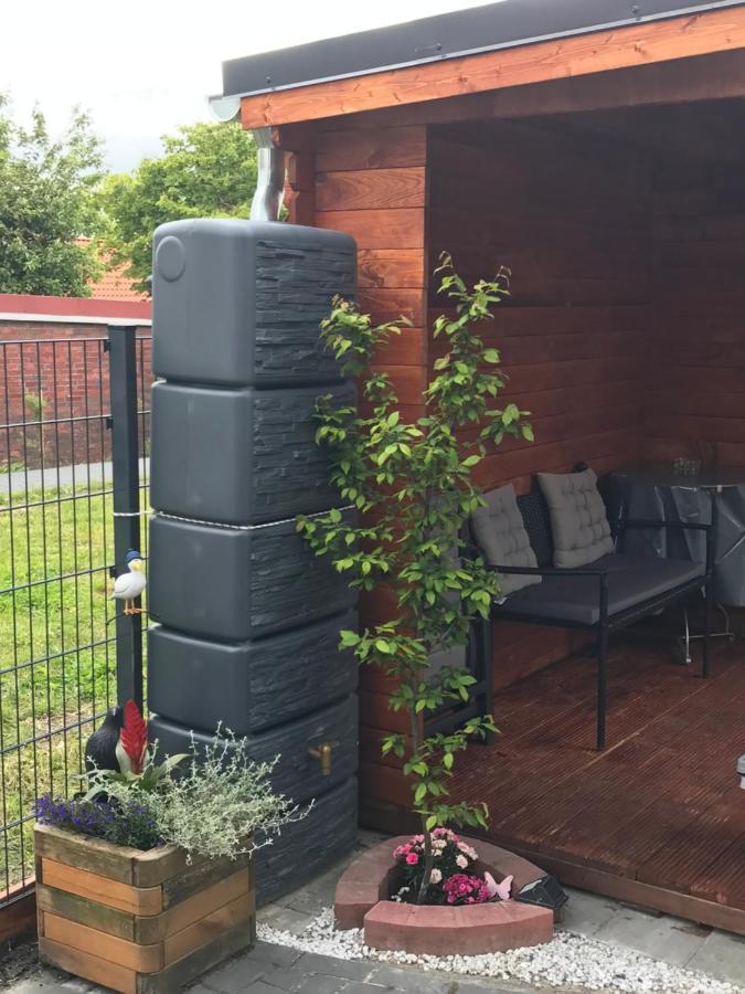 Haus Margarete Dornum mit Wallbox Exterior foto